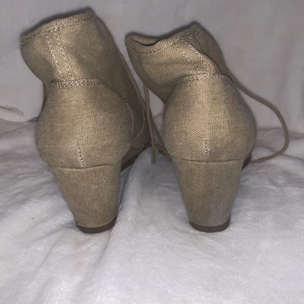 American eagle wedge boots